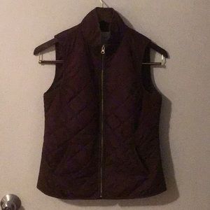 3/$30 Old Navy Burgundy Zip Vest